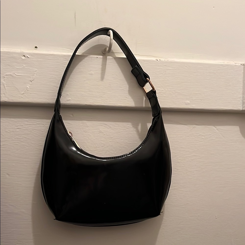 Elegant Black Shoulder Bag